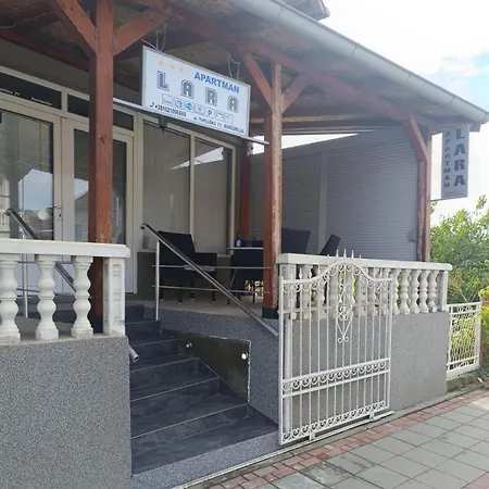 Lara דירה Kursumlija